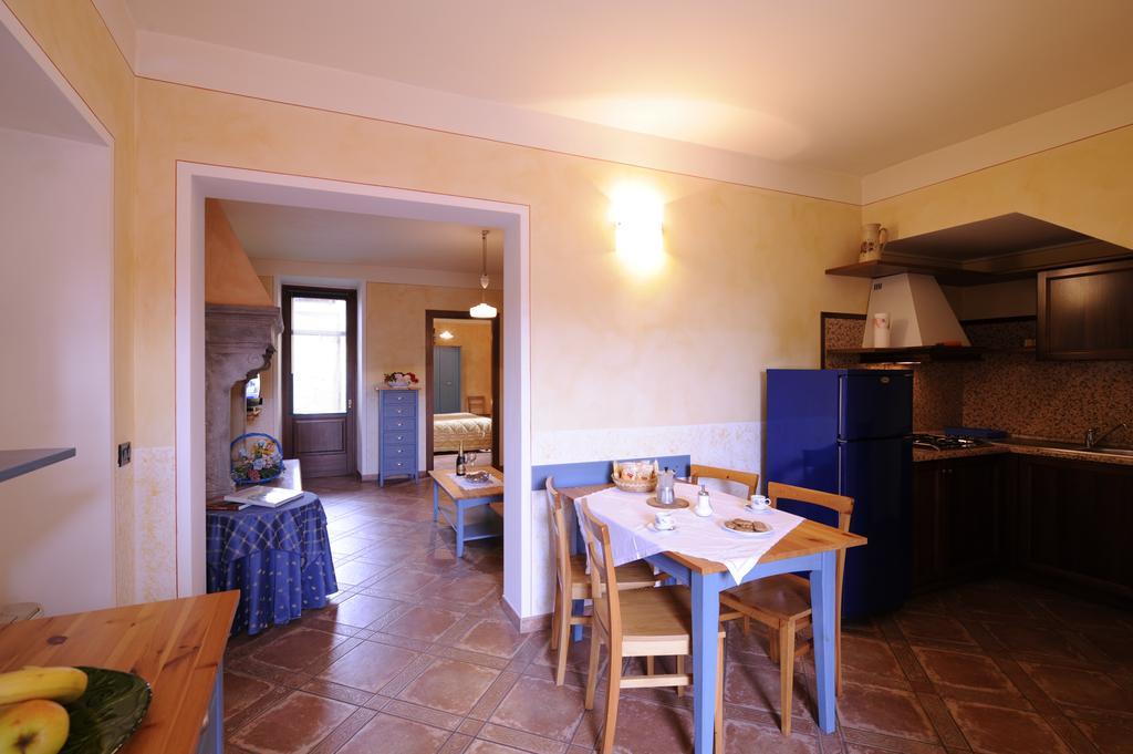 Agriturismo Gian Galeazzo Visconti Hostal Valeggio sul Mincio Habitación foto